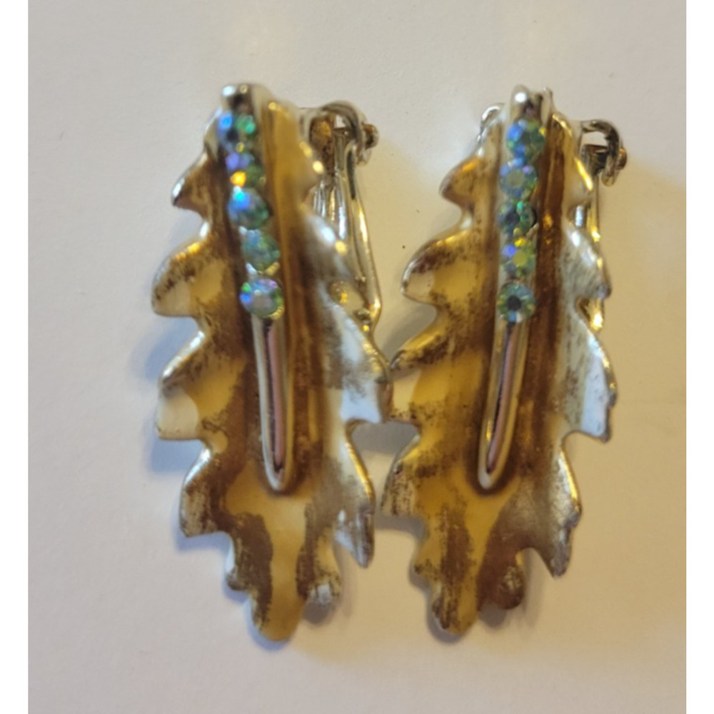 B.S.K. Signed Gold Tone Green Rhinestone Leaf Vintage Earrings MCM Granny Chic